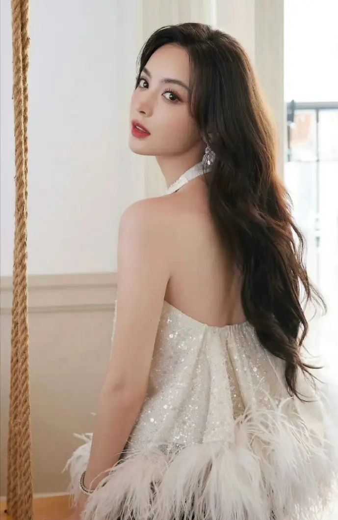 移动应用下载数据图表